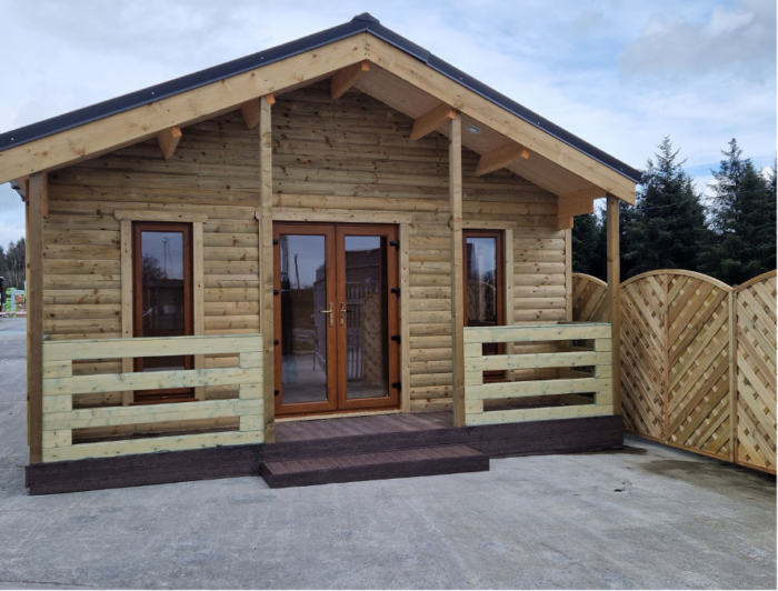 Emer 2 Bed Log Cabin