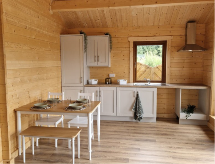 Emer 2 Bed Log Cabin - Image 5
