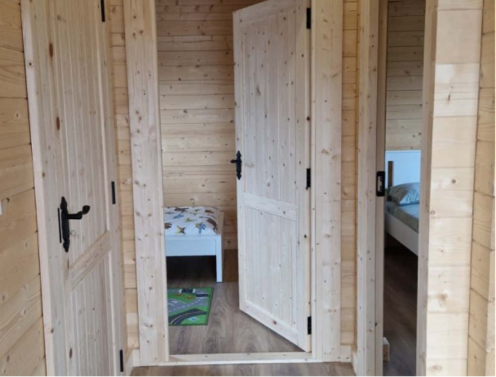 Emer 2 Bed Log Cabin - Image 10