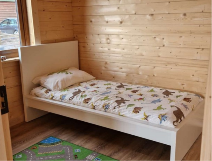 Emer 2 Bed Log Cabin - Image 12
