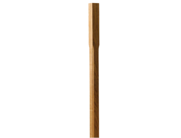 Boyne Oak Chamfered Spindle